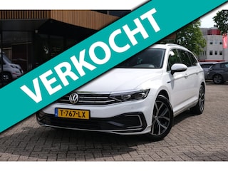 Volkswagen Passat Variant 1.4 TSI PHEV GTE Business|Rijklaar!|ACC|Trekhaak|Massage|Carplay|Camera|Alcantara|Stoelverwarming|
