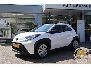 Toyota Aygo 1.0 VVT-i MT PLAY CAMERA AIRCO EL-RAMEN APPLE\ANDROID AD-CRUISE