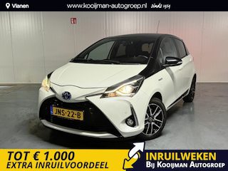 Toyota Yaris 1.5 Hybrid Bi-Tone Luxe en nette auto slechts 72366 KM met stoelverwarming, parkeersensoren etc