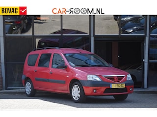 Dacia Logan 1.6-16V Lauréate 7p. Airco Trekhaak Elekt Ramen 7pers