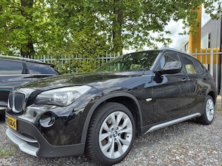 BMW X1 BWJ 2010 | sDrive18d Executive EXPORT NETTO | TREKHAAK | LEER | SPORTSTOELEN | NAVI | CLIMA | PDC |