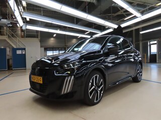 Peugeot 208 1.2 Hybrid 145 e-DCS6 GT | Navigatie | Achteruitrijcamera | Sfeerverlichting | Dodehoekdetectie | Draadloos Apple Carplay & Android Auto | !!