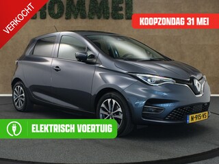 Renault Zoe R135 Intens 52 kWh - SOH 95,38% !!! - ORIGINEEL NEDERLANDSE AUTO - AFNEEMBARE TREKHAAK ( VOOR FIETSEN ) CAMERA - PARKEERSENSOREN VOOR/ ACHTER - VOORSTOELEN VERWARMD - STUUR VERWARMD - 3 FASE - NAVIGATIE - DODEHOEK DETECTIE - ARMSTEUN VOOR