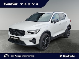 Volvo XC40 B3 Plus Black Edition | 360 Camera | Stoelverwarming | Keyless Entry | Pilot Assist |