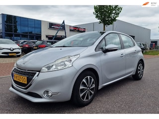 Peugeot 208 1.2 VTi Envy NAVI PSENSOR CRUISE 2 X SLEUTELS