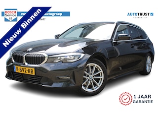 BMW 3-serie Touring 318i High Executive | Incl. 12 maanden garantie | Trekhaak elektrisch uitklapbaar | Harman/Kardon audio | Apple Carplay/Android Auto | Sport stoelen | DAB | Voorstoelen verwarmd | Elektrische achterklep | Cruise control adaptief |