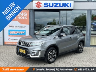 Suzuki Vitara 1.5 Hybrid Style Automaat | Panoramadak | Afneembare Trekhaak | Parkeersensoren Voor & Achter |