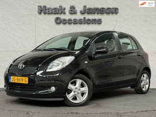 Toyota Yaris 1.3 VVTi Terra Keyles go keyles start Clima