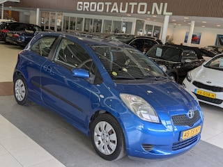 Toyota Yaris 1.0 VVTi Airco, Trekhaak, Stuurbekrachtiging