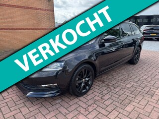 Skoda Octavia Combi 1.0 TSI Greentech Sport Business, Full Led, Apple Carplay