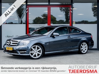 Mercedes-Benz Coupé 180 Ambition AMG | Origineel NL | 3e Eigenaar | Bi - Xenon | LED | Sportstoelen | Sport Onderstel | Climate Control | Cruise Control | Parkeersensoren | Metallic Lak | Lichtmetalen Velgen |