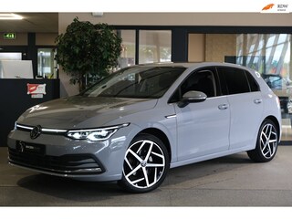 Volkswagen Golf 8 1.5 eTSI Style DSG Navi IQ Led Cam Acc Pdc