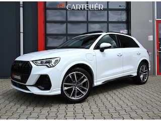 Audi Q3 45 TFSI e 3x S-Line 245PK | Pano | Trekhaak | Alcantara | Keyless | Digitaal Dash | Matrix Led | Stoelverwarming | Dodehoek detectie | Carplay / Android Auto | Adaptive Cruise | Lane Assist