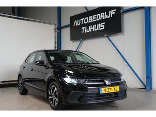Volkswagen Polo 1.0 TSI Life Automaat - N.A.P. Airco, Cruise, Carplay.
