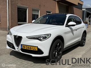 Alfa Romeo Stelvio 2.0 T AWD Super TREKHAAK|PANORAMADAK
