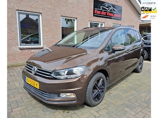 Volkswagen Touran 1.4 TSI Comfortline. Zeer netjes, 2de eigenaar. O.a. cruise, navi, pdc, bluetooth. Prijs rijklaar incl garantie