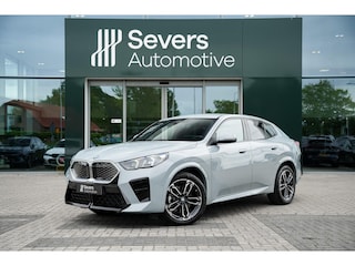 BMW iX2 xDrive30 67 kWh M Sport Edition | Elektrische Trekhaak | Driving Assistant Plus | Stuurwielverwarming | Adaptief Onderstel |