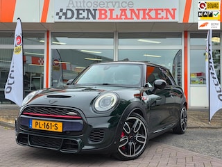 Mini Mini/Clubman/Cabrio 2.0 231pk Chili Automaat BJ.2017 / Panodak / Leder / Head-Up / Camera / LED / 18"Lmv / Orgineel NL !!