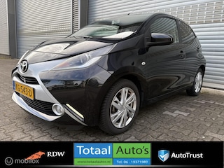 Toyota Aygo 1.0 VVT-i x-sport*NAVIGATIE*EERSTE EIGENAAR*