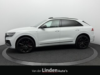 Audi Q8 60 TFSI e quattro Pro Line S Competition | Trekhaak | Head-Up Display | Panoramadak | Leer | Luchtvering