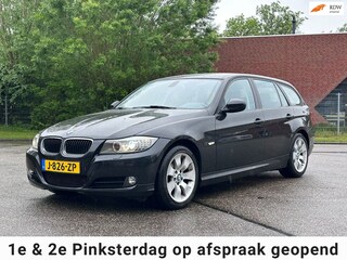 BMW 3-serie Touring 318i Luxury Line Cruise*Xenon*Clima*LM*Stoelverwarming*Parkeersensoren*Dealer onderhouden*