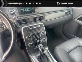 Volvo XC70 2.0 T5 FWD Summum | Trekhaak | Schuifdak | Parkeersensoren | BLIS | Cruise Control Adaptief | Lederen Bekleding | Bi-Xenon | Stoelverwarming | Elektrische Achterklep