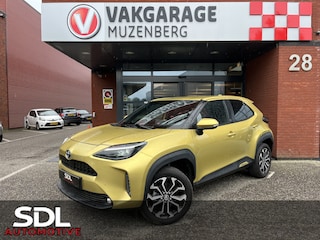 Toyota Yaris Cross 1.5 Hybrid First Edition // ADAPT. CRUISE // LED // KEYLESS // CAMERA // NAVI+CARPLAY //