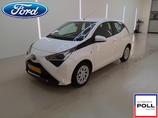 Toyota Aygo 1.0 VVT-i x-Play Automaat Airco Camera Apple Car Play NL-Auto 1e eigenaar Dealeronderhouden