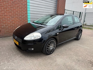 Fiat Punto Grande 1.4-16V Sport 3-deurs Bj:2007 NAP!