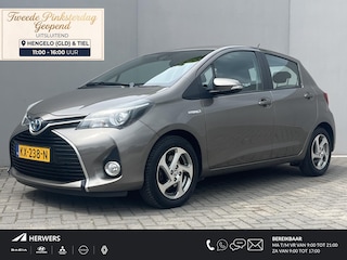 Toyota Yaris 1.5 Hybrid Trend / Dealer Onderhouden / Cruise Control / Climate Control / Bluetooth / Navigatie / 15'' Lichtmetalen Velgen / EV Mode /