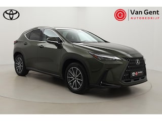 Lexus NX 450h+ AWD Luxury Line | Trekhaak | Leder | Dodehoek detectie | Apple Carplay / Android Auto | Stoel-/stuurverwarming | Adaptive Cruise | Parkeersensoren voor/achter | Camera | Keyless | Full LED | 18 inch