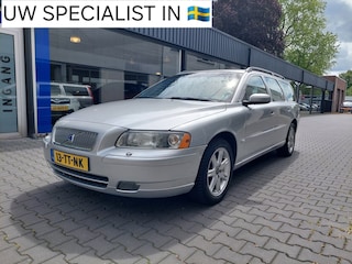Volvo V70 2.0T Edition II Leer Xenon Navi Clima Cruise Trekhaak PDC Stoelverwarming 16 inch Origineel NL Drie eigenaren