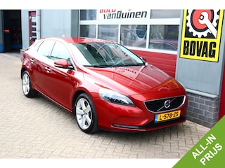 Volvo V40 1.6 T3 Summum O.a: Afn. Haak, Stoelverw, Leder, Navi, Camera, PDC, Etc. All-in prijs!
