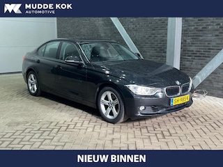 BMW 328i xDrive High Executive | Trekhaak | Bi-Xenon | Leder | PDC Voor + Achter | Cruise | 17 Inch
