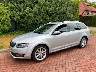 Skoda Octavia Combi 1.0 TSI Greentech Ambition Business mooie luxe auto bj 11-2016