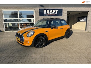 Mini Cooper 1.5 Business | PANO | NAP | Clima | Bluetooth | Navi | Cruise | Led Ring | Sportstoelen |