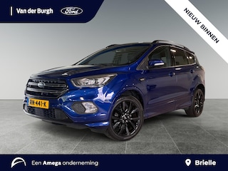 Ford Kuga 1.5 EcoBoost ST Line Handgeschakeld - Parkeersensoren - Dealeronderhouden - All Season banden