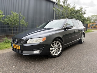 Volvo V70 1.6 D2 Nordic+ / AUTOMAAT / LEER / SCHUIFDAK / NAVI / CRUISE