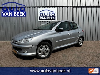 Peugeot 206 1.4 Forever 4 deurs