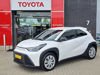 Toyota Aygo Hybrid 115 play RIJDT 1 OP 25! PARKEERCAMERA ADAPTIVE CRUISE CONTROL