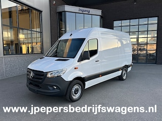 Mercedes-Benz Sprinter 317 CDI L2 H2 Pro LED / MBUX / Navigatie / Camera / Parkeersensoren / Cruise control / Airco / 270 Graden achterdeuren