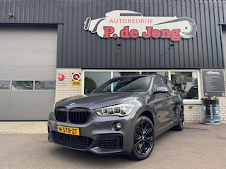 BMW X1 XDRIVE25I M SPORT Panoramadak Stoelverwarming Camera Leder Navigatie