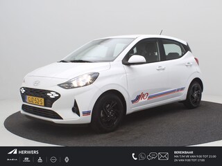 Hyundai i10 1.0 Comfort "Edition" / Apple CarPlay & Android Auto / 14" LMV / Cruise Control / i10 Edition Striping / NL Auto / Dealer onderhouden / 1ste Eigenaar / Airco / Lichtsensor /