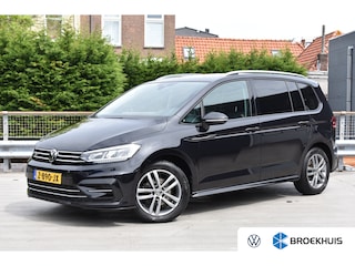 Volkswagen Touran 1.5 TSI Highline 7p ACC | Climate Control | Apple Carplay & Android Auto | Achteruitrijcamera | Voorstoelen verwarmd | 7-persoons!