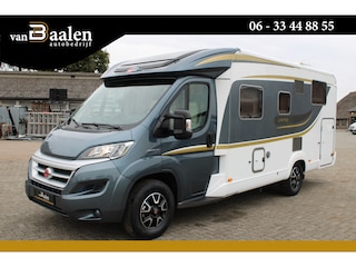 Bürstner Lyseo TD 690 G AUTOMAAT LENGTE BEDDEN NAVI LEER 29000KM!!