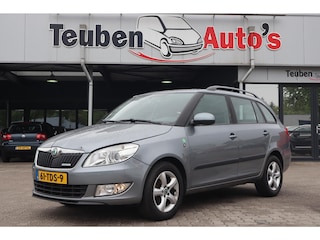 Skoda Fabia Combi 1.2 TDI Greenline (Zie foto's lichte schade voor), Climate control, Trekhaak, Cruise control,