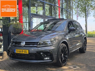 Volkswagen Tiguan 2.0 TSI 230PK 4Motion Highline Business R-Line AUTOMAAT | Wegkl. Trekhaak | Panoramadak | LED | Navigatie | Apple Carplay | Adapt. Cruise Control