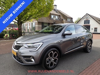 Renault Arkana 1.6 E-Tech hybrid / CARPLAY / ACC / CAMERA / PDC