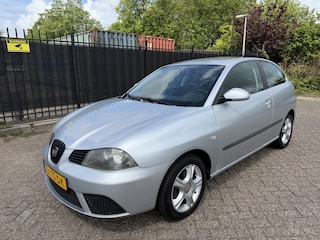 Seat Ibiza 1.2-12V Trendstyle Airco/Cruise/LMV