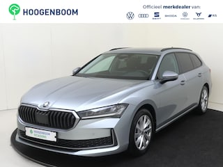 Skoda Superb Combi 1.5 TSI MHEV First Edition | Trekhaak | Keyless | Achteruitrijcamera | Navigatie | Adaptieve cruise control | Dodehoek detectie | Stoelverwarming |